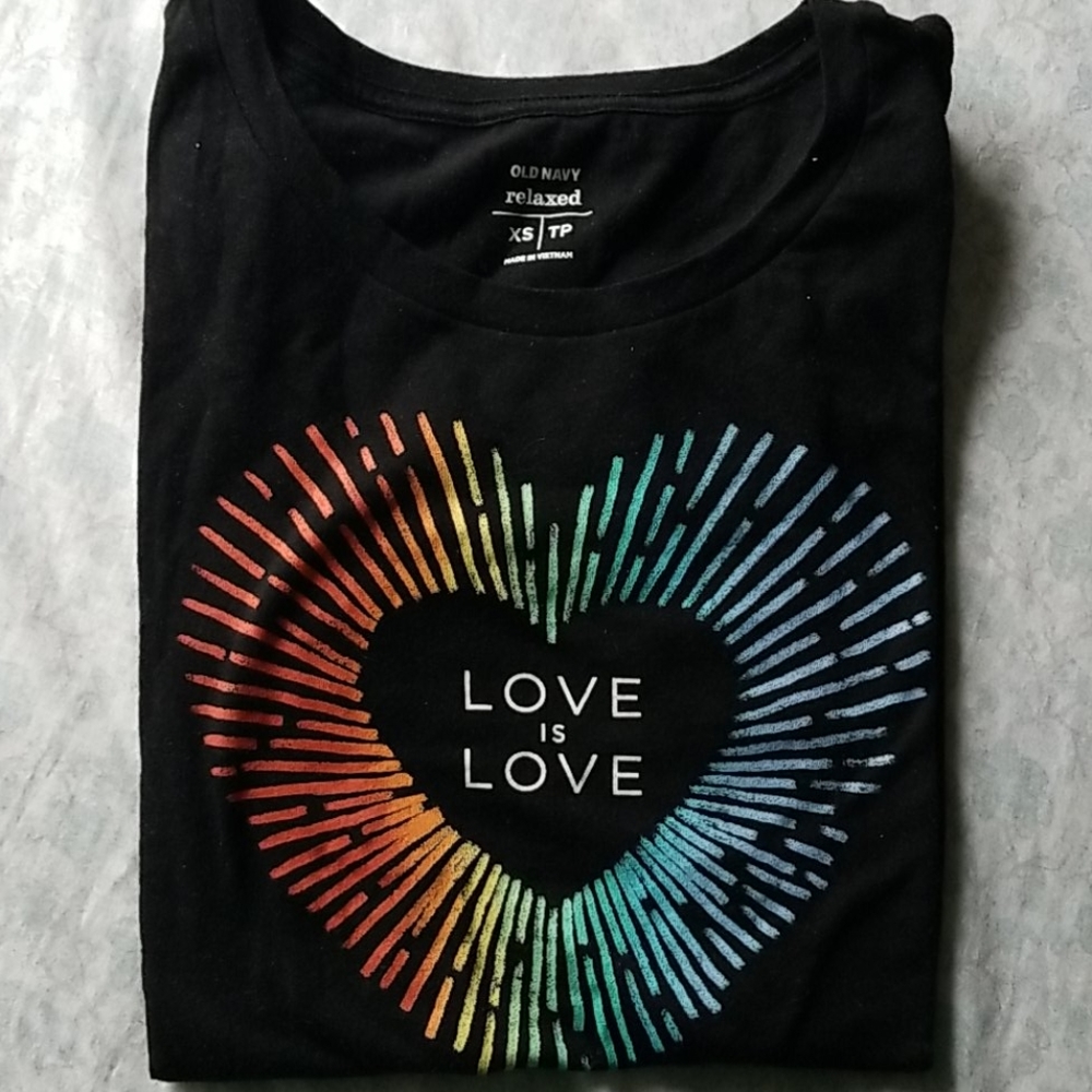 Old navy pride tshirt XS